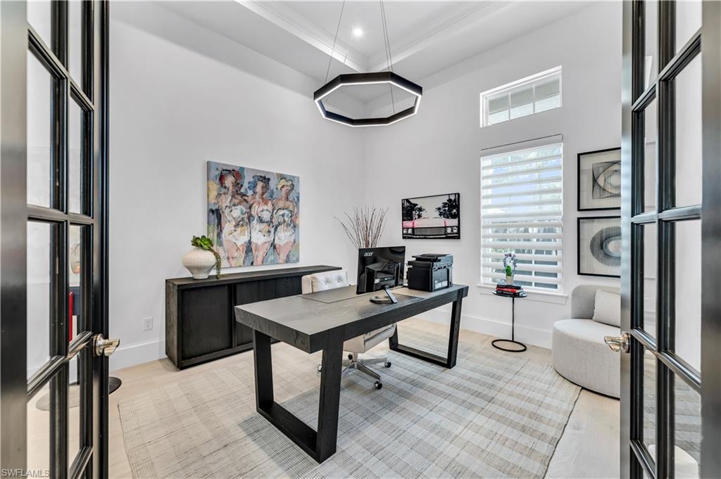 ESPLANADE LAKE CLUB - Residential