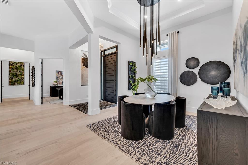 ESPLANADE LAKE CLUB - Residential