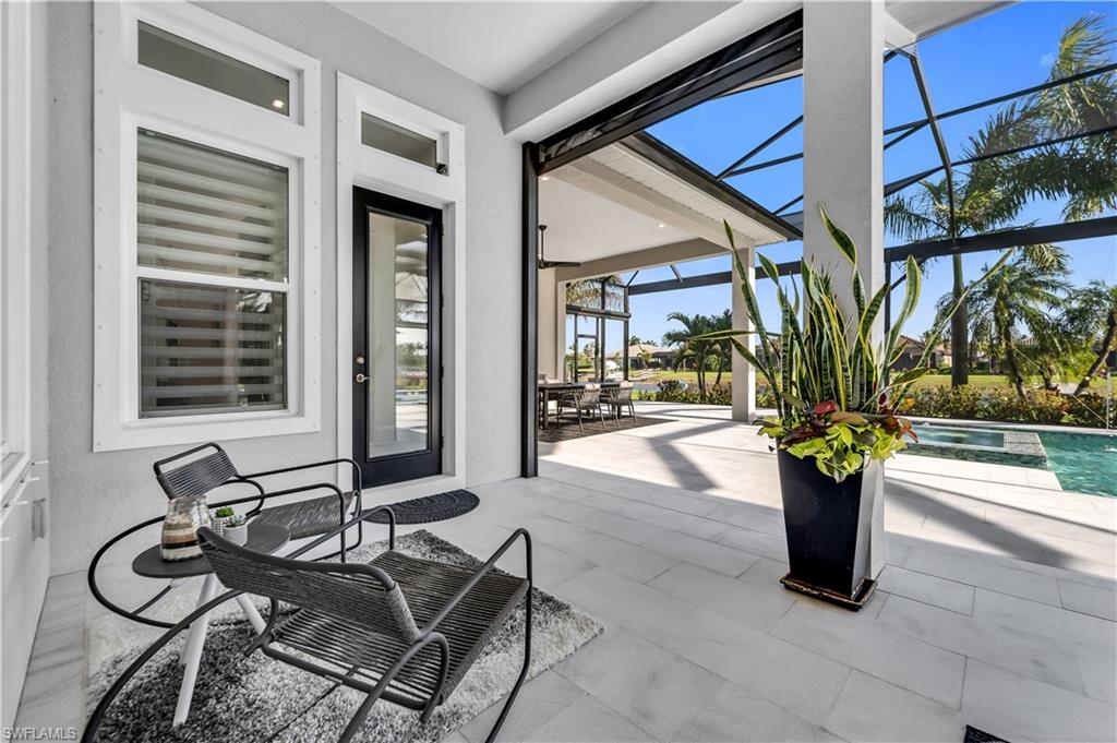 ESPLANADE LAKE CLUB - Residential