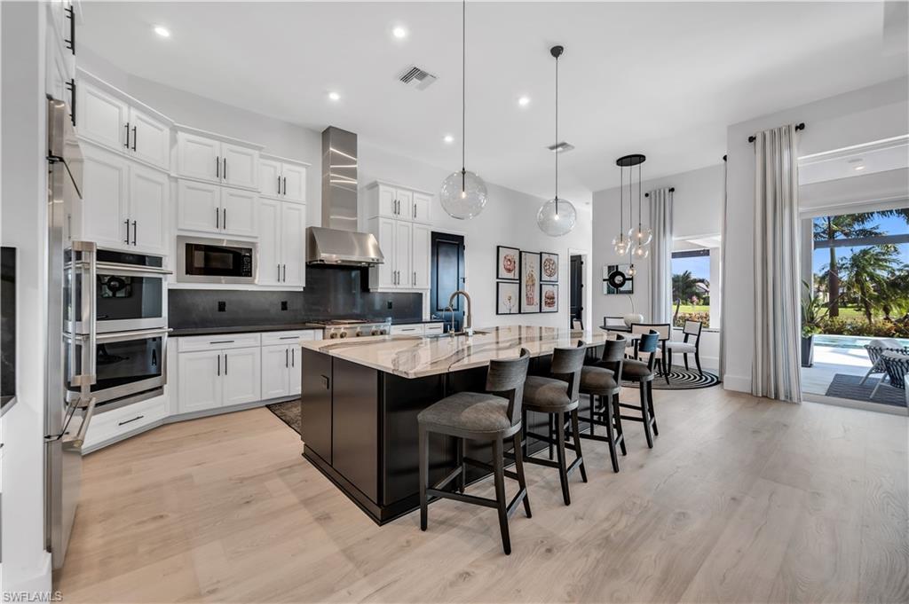 ESPLANADE LAKE CLUB - Residential