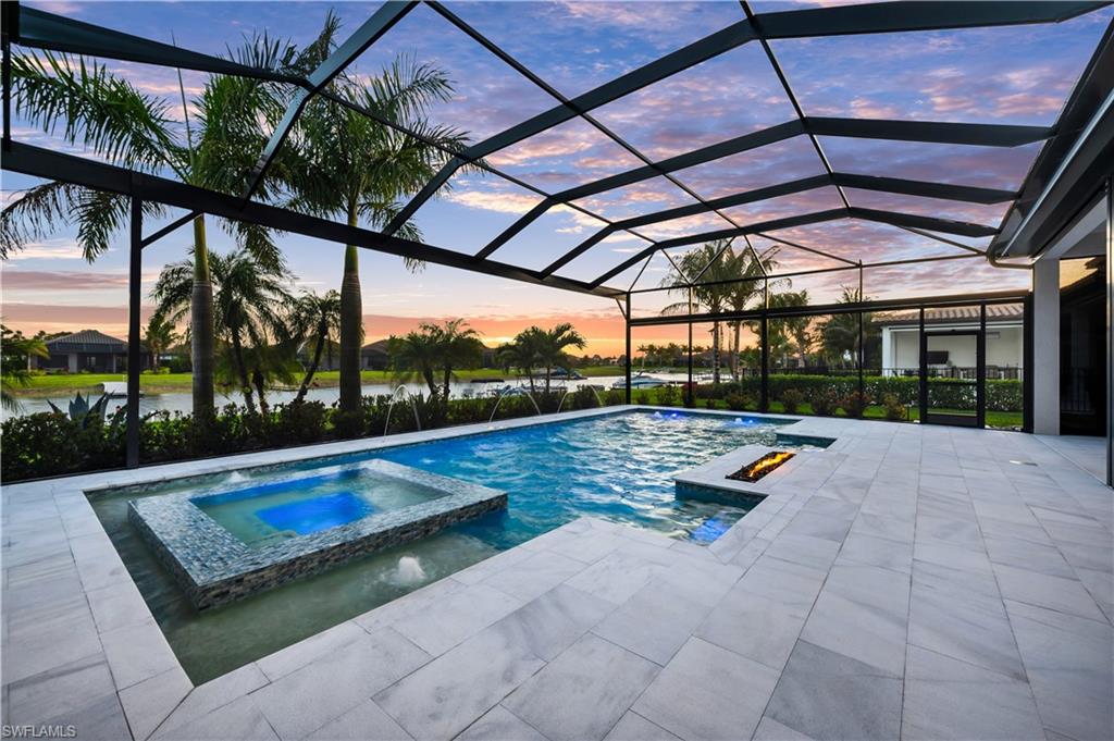 ESPLANADE LAKE CLUB - Residential