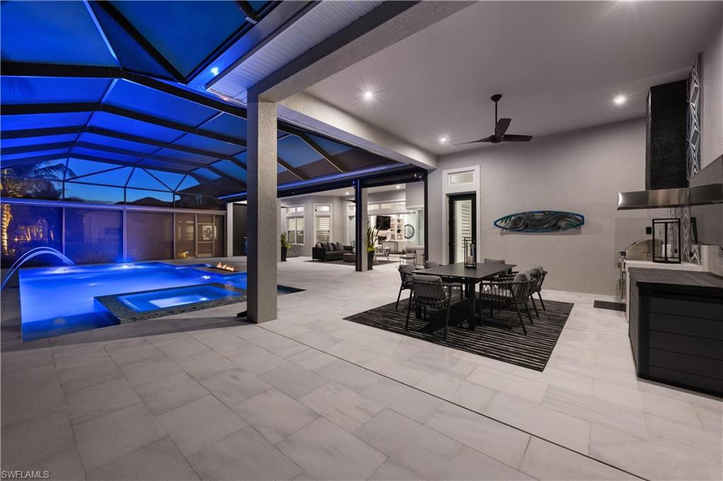 ESPLANADE LAKE CLUB - Residential