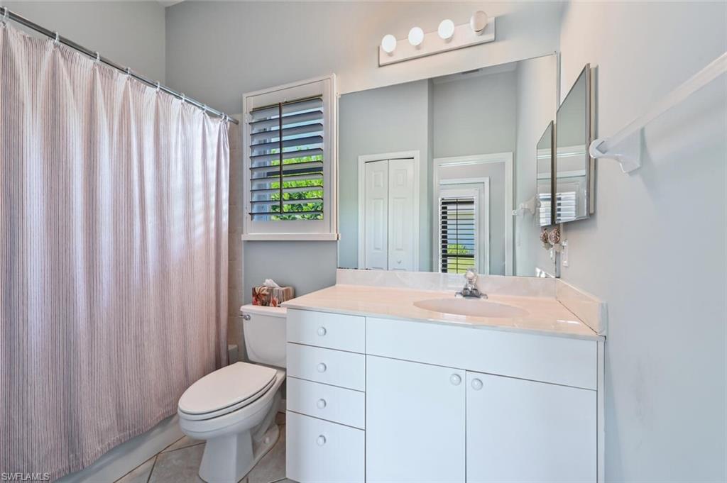 AUTUMN WOODS - Residential