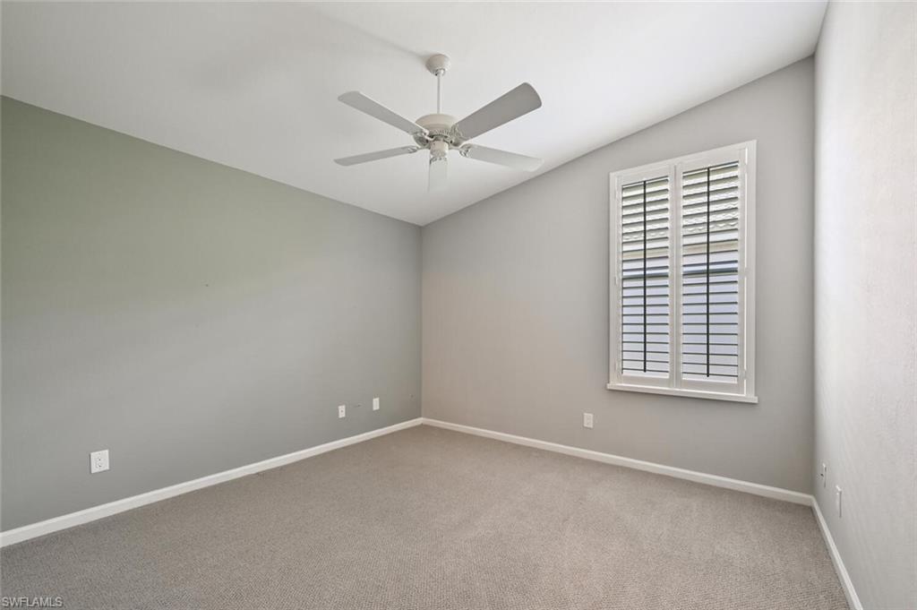 AUTUMN WOODS - Residential