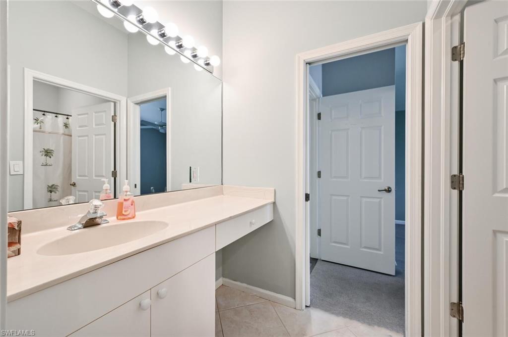 AUTUMN WOODS - Residential