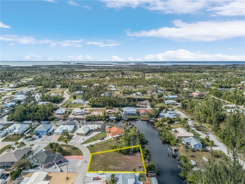 CHARLOTTE SHORES - Land