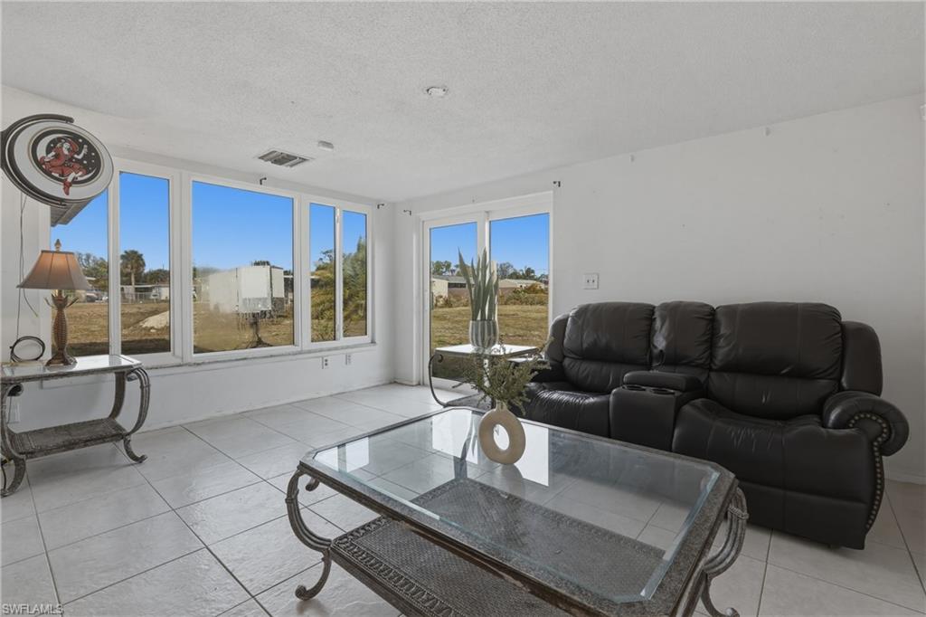 PORT CHARLOTTE - Residential