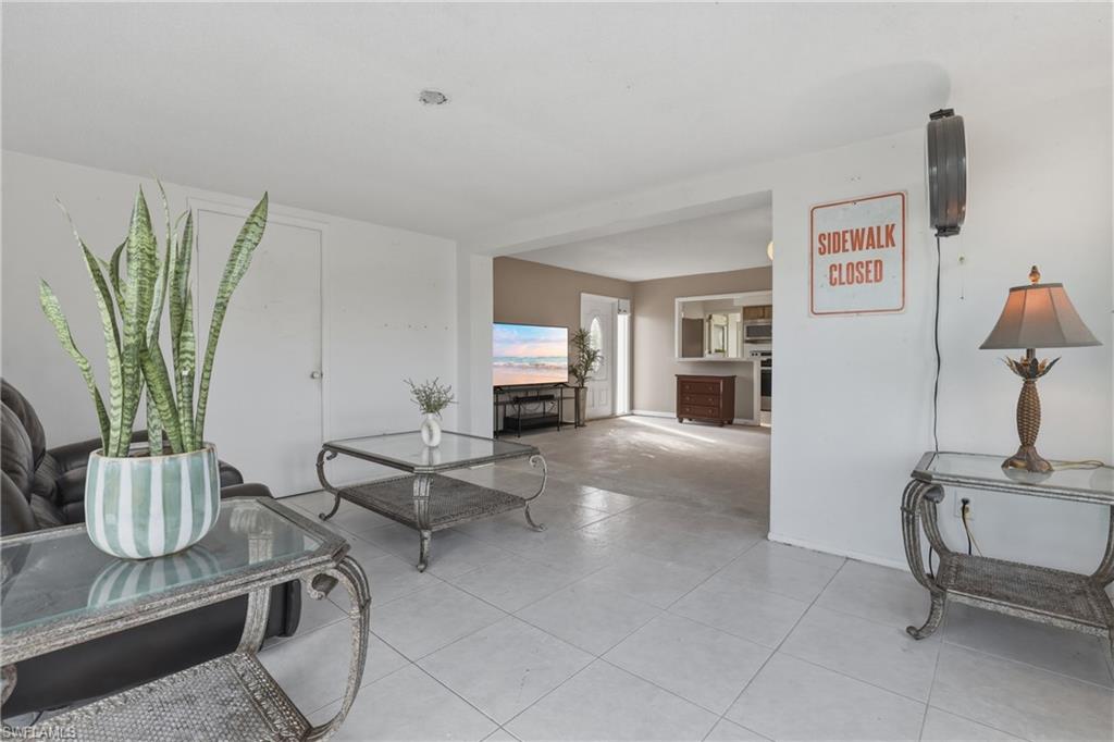 PORT CHARLOTTE - Residential