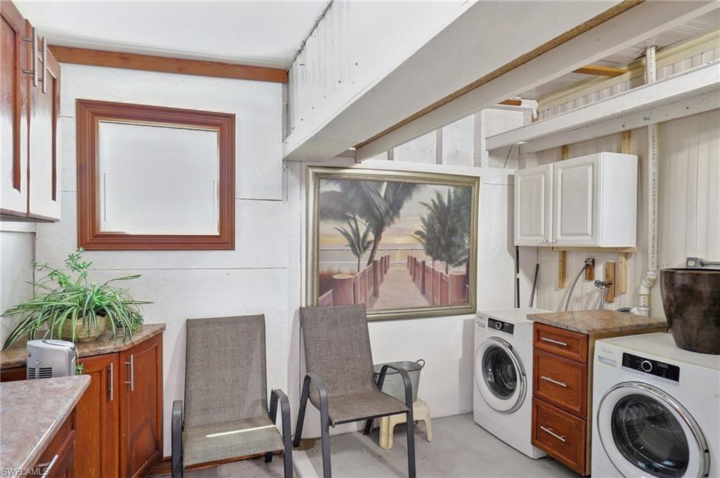 CRYSTAL LAKES - Residential