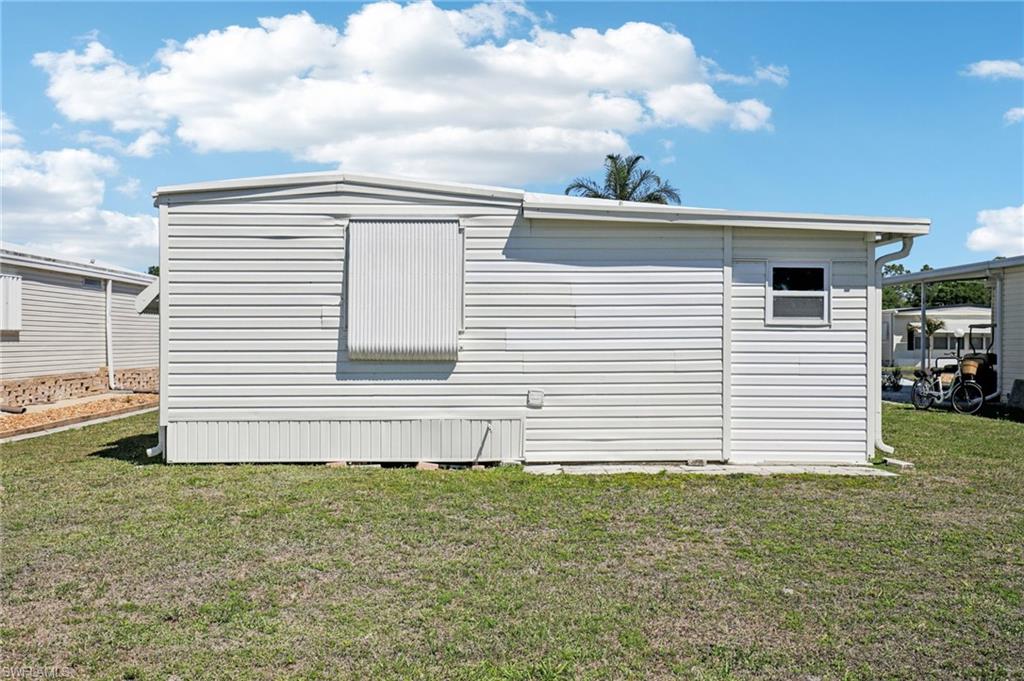 CRYSTAL LAKES - Residential