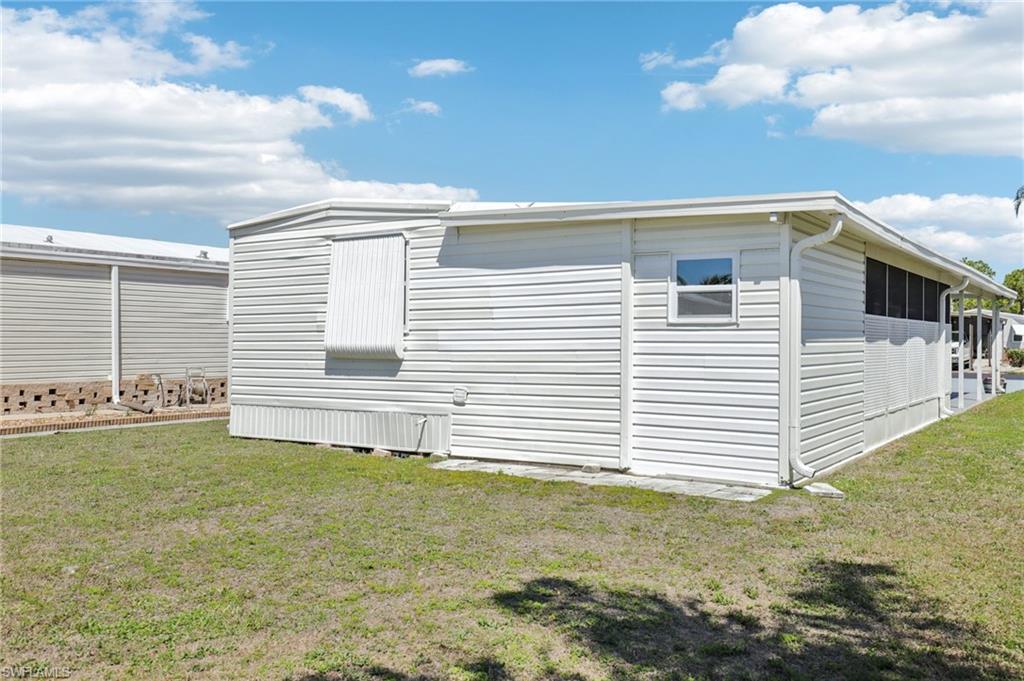 CRYSTAL LAKES - Residential