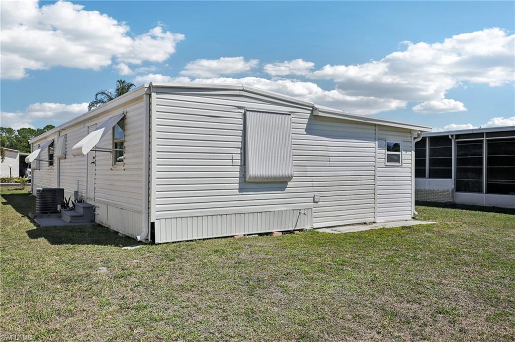 CRYSTAL LAKES - Residential