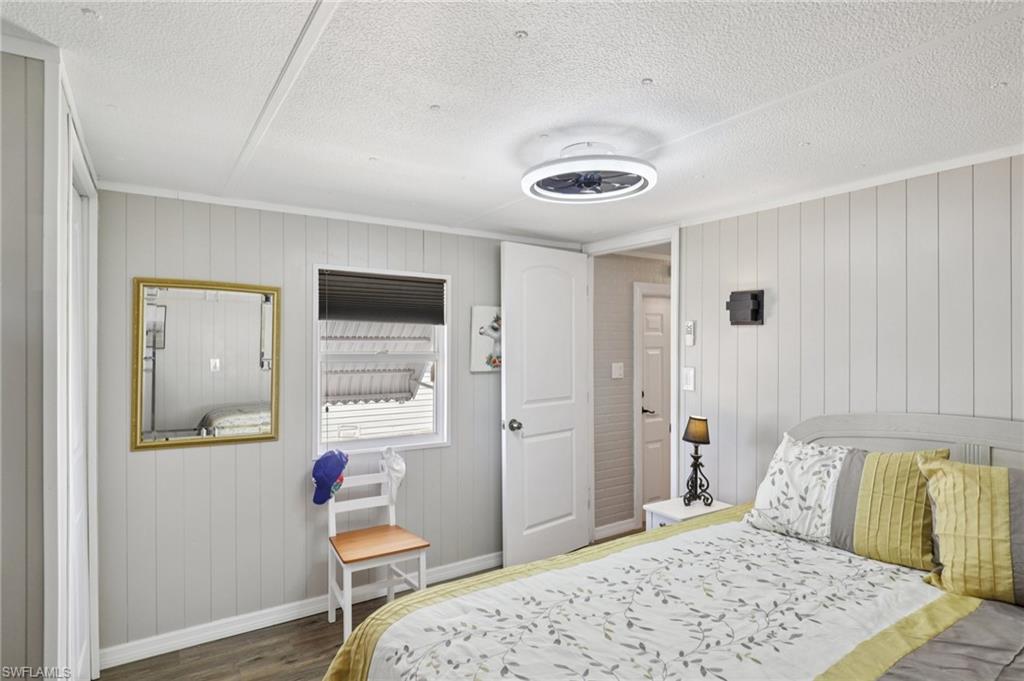 CRYSTAL LAKES - Residential