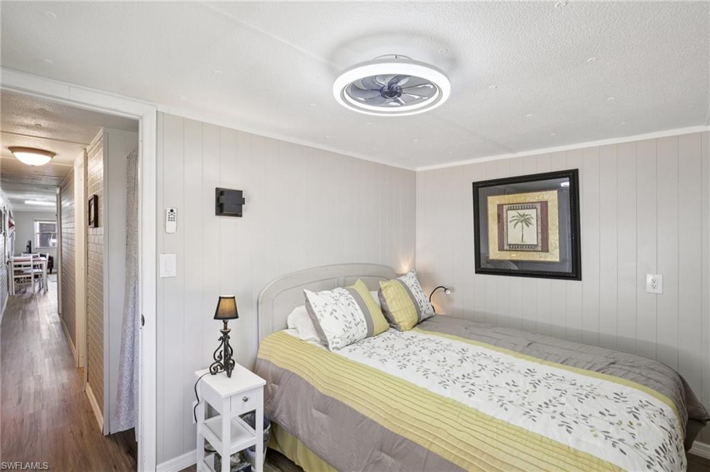 CRYSTAL LAKES - Residential