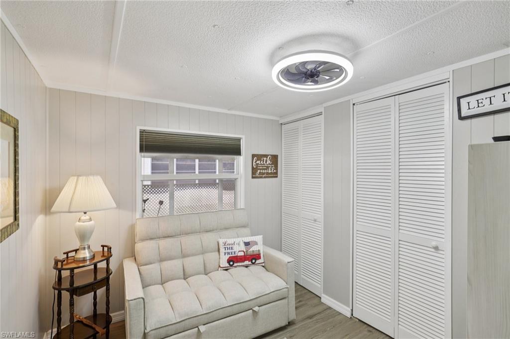 CRYSTAL LAKES - Residential