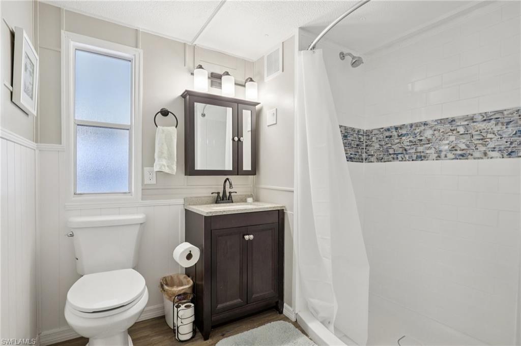 CRYSTAL LAKES - Residential