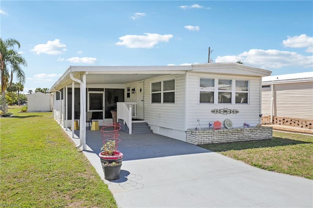 CRYSTAL LAKES - Residential