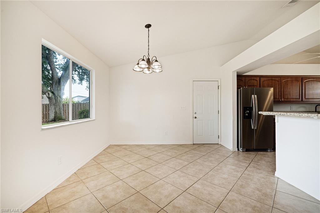 SAN CARLOS PARK - Residential