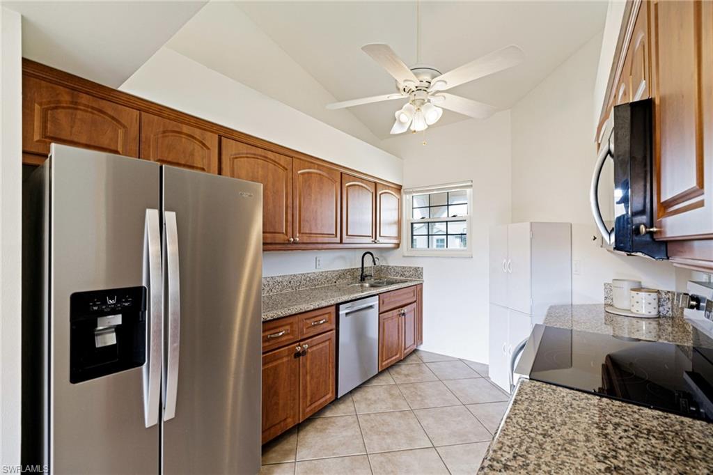 SAN CARLOS PARK - Residential