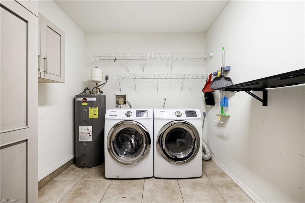 SAN CARLOS PARK - Residential