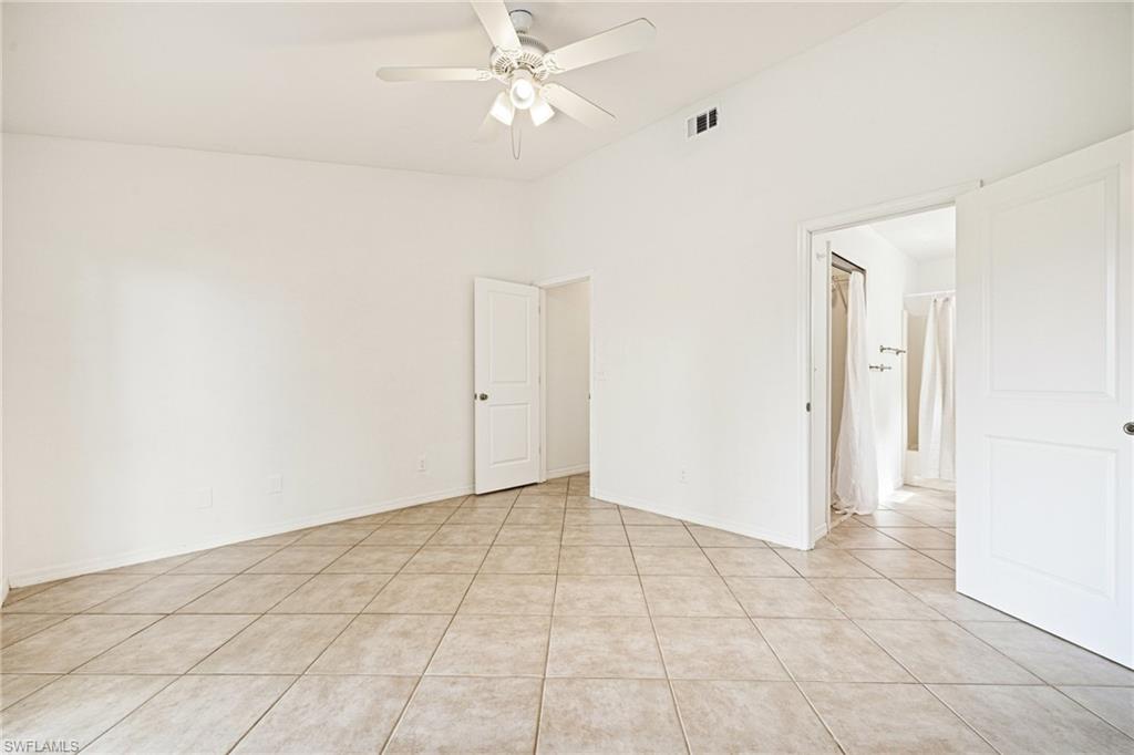 SAN CARLOS PARK - Residential