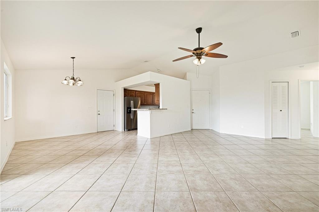 SAN CARLOS PARK - Residential