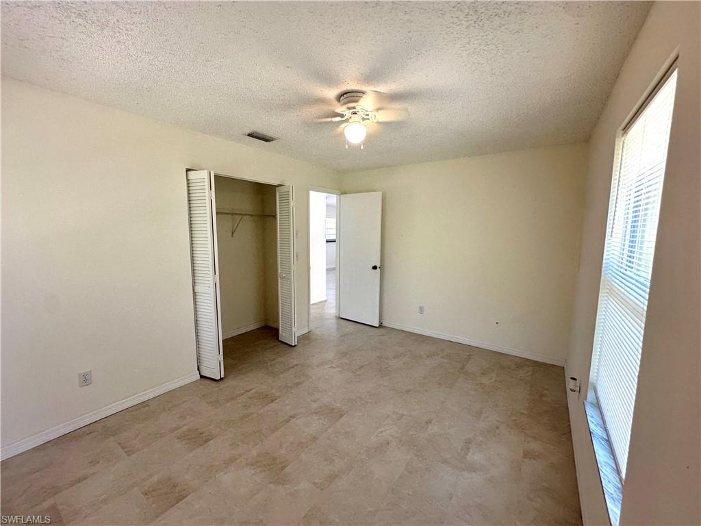 SAN CARLOS PARK - Residential