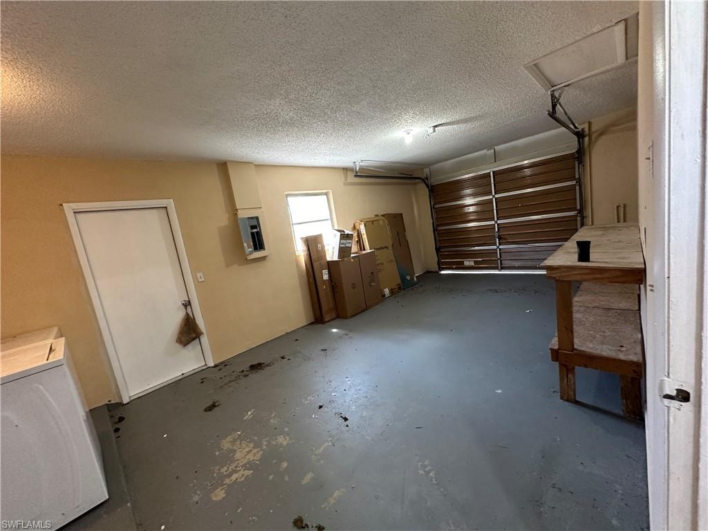 SAN CARLOS PARK - Residential