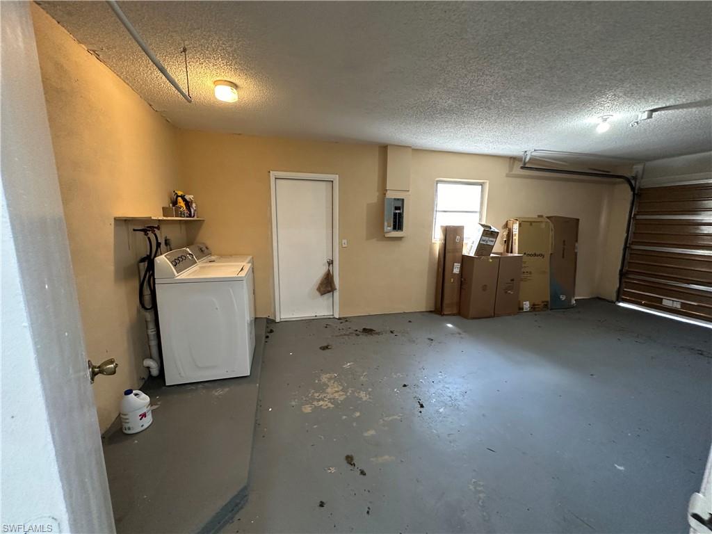 SAN CARLOS PARK - Residential