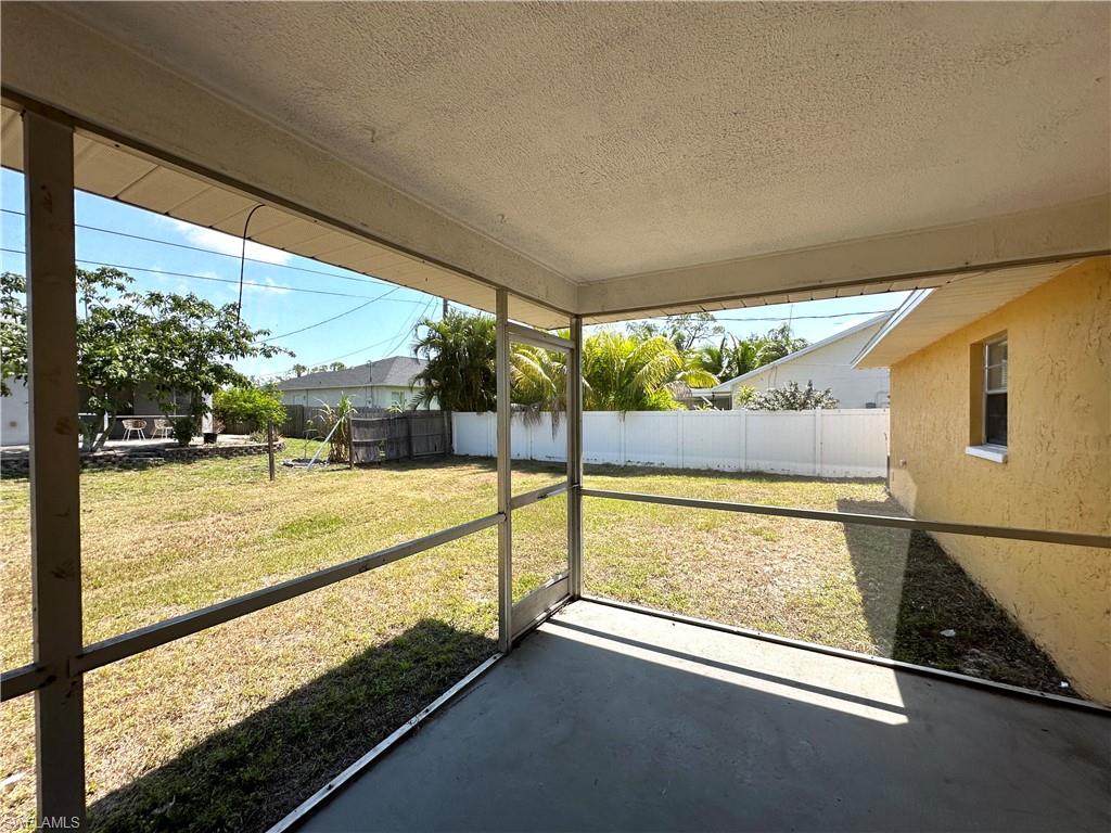 SAN CARLOS PARK - Residential