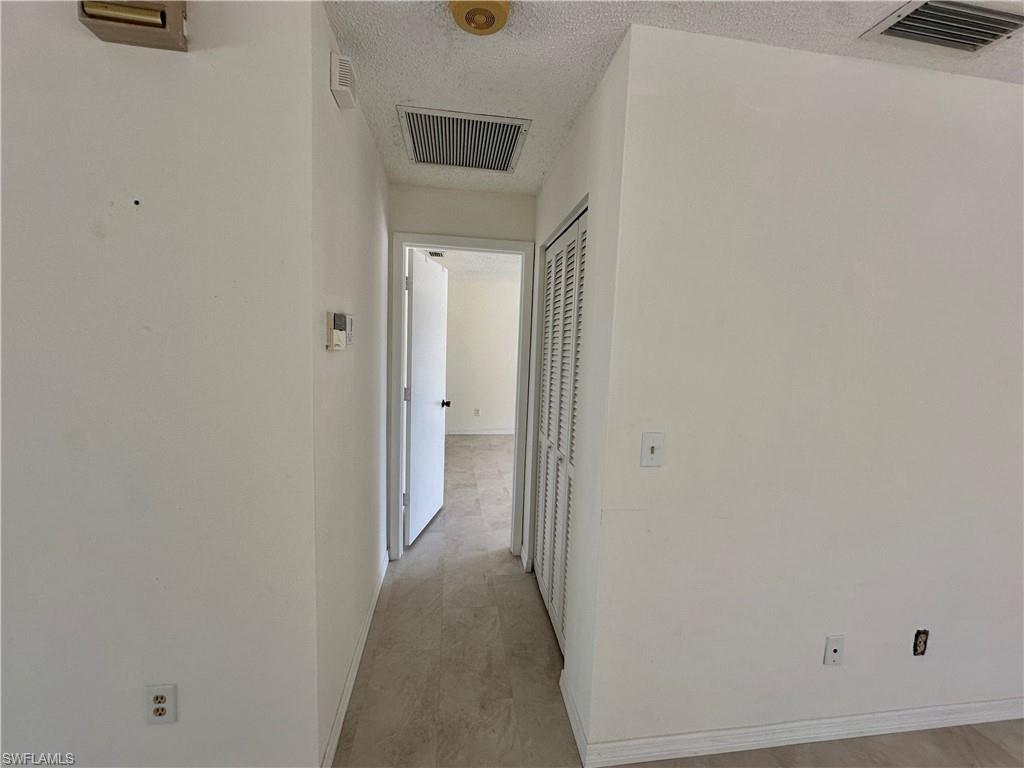 SAN CARLOS PARK - Residential