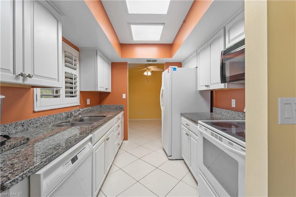 CLUB AT CRYSTAL LAKE CONDOMINIUM - Residential