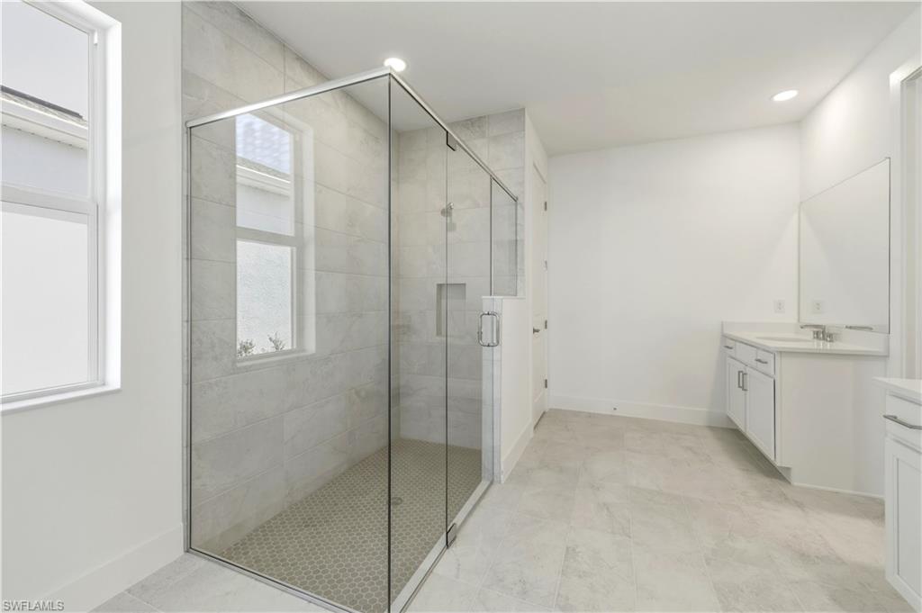 REGENCY - Residential