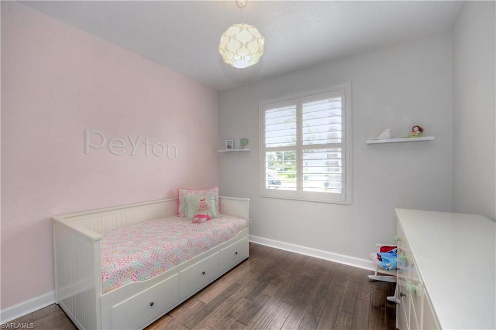 REFLECTION LAKES - Residential