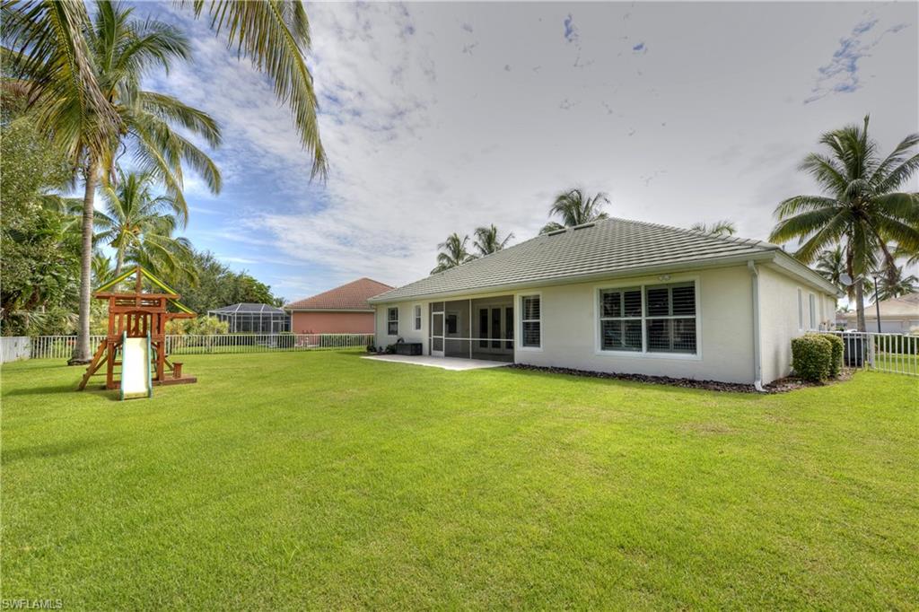 REFLECTION LAKES - Residential