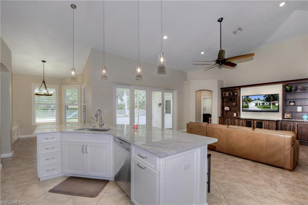 REFLECTION LAKES - Residential