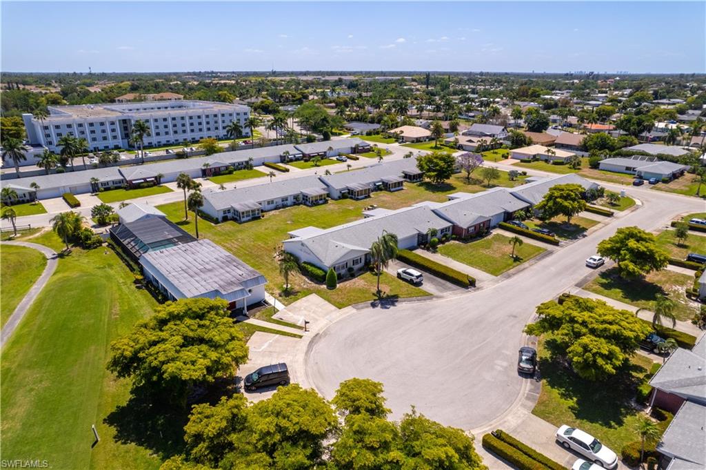 MYERLEE ESQUIRE COURTS CONDO - Residential