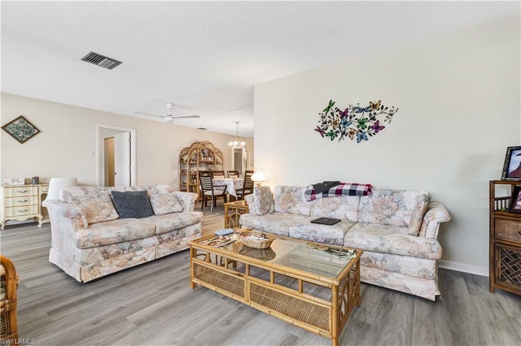 MYERLEE ESQUIRE COURTS CONDO - Residential