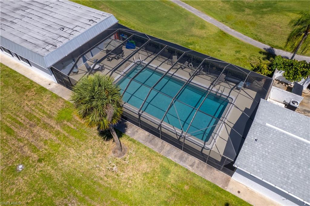 MYERLEE ESQUIRE COURTS CONDO - Residential