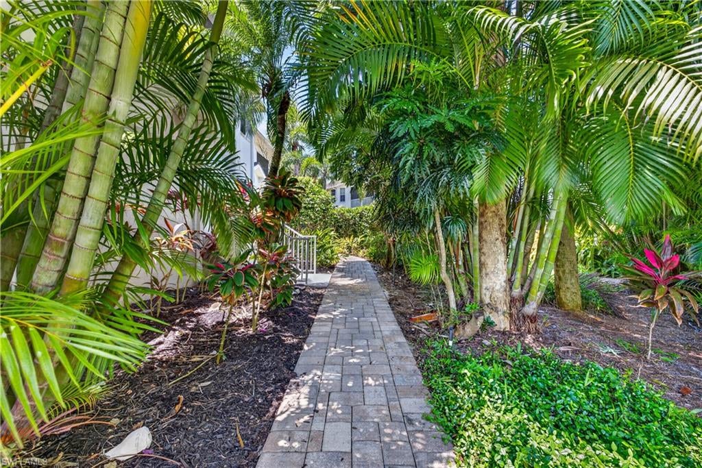 5035 YACHT HARBOR DR 103