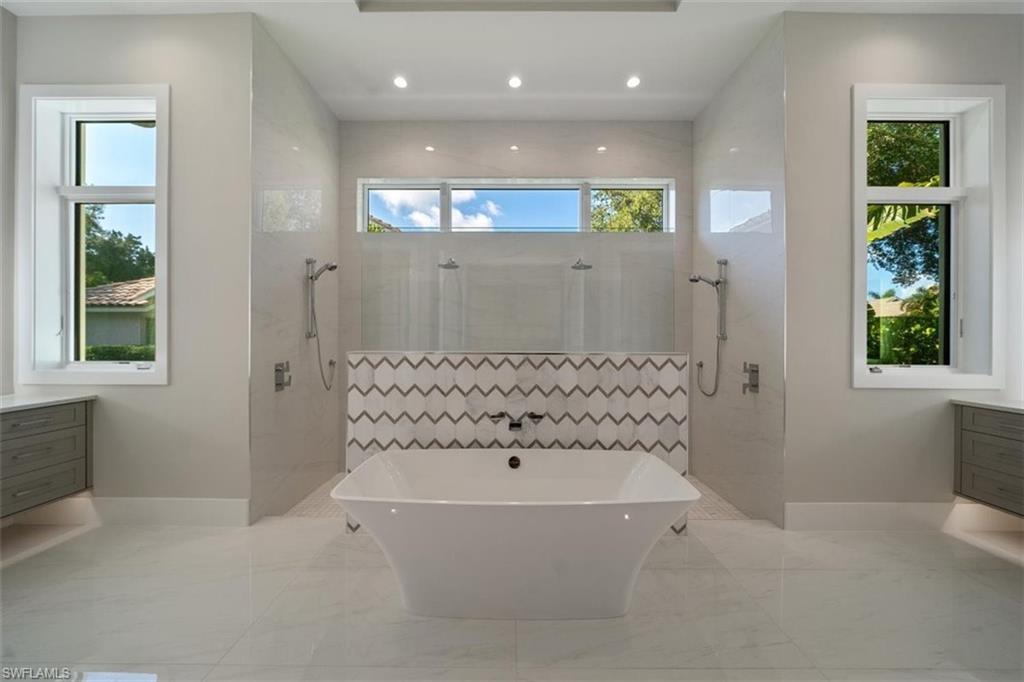 PELICAN BAY WOODS - Residential