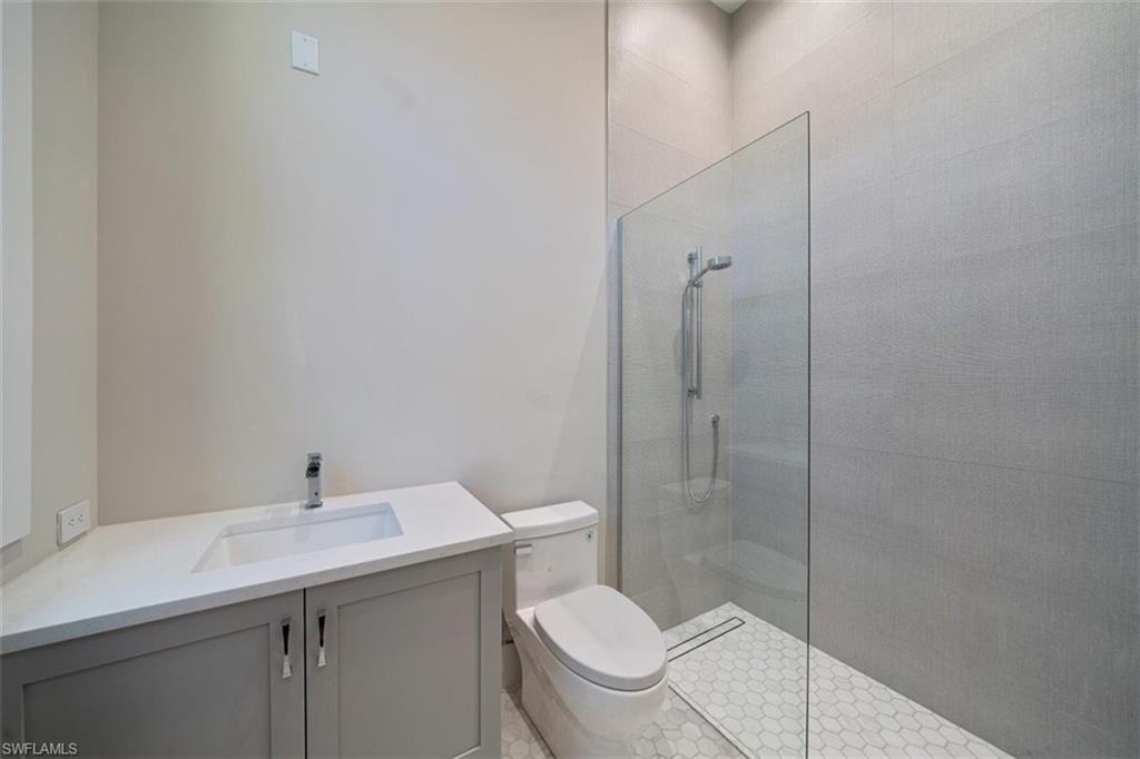 PELICAN BAY WOODS - Residential