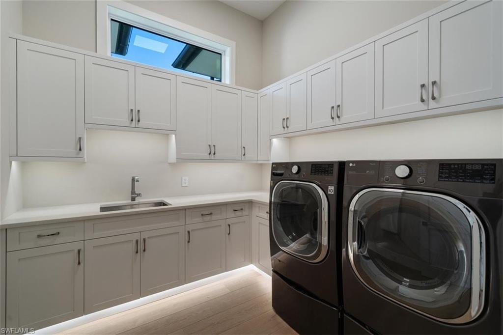 PELICAN BAY WOODS - Residential