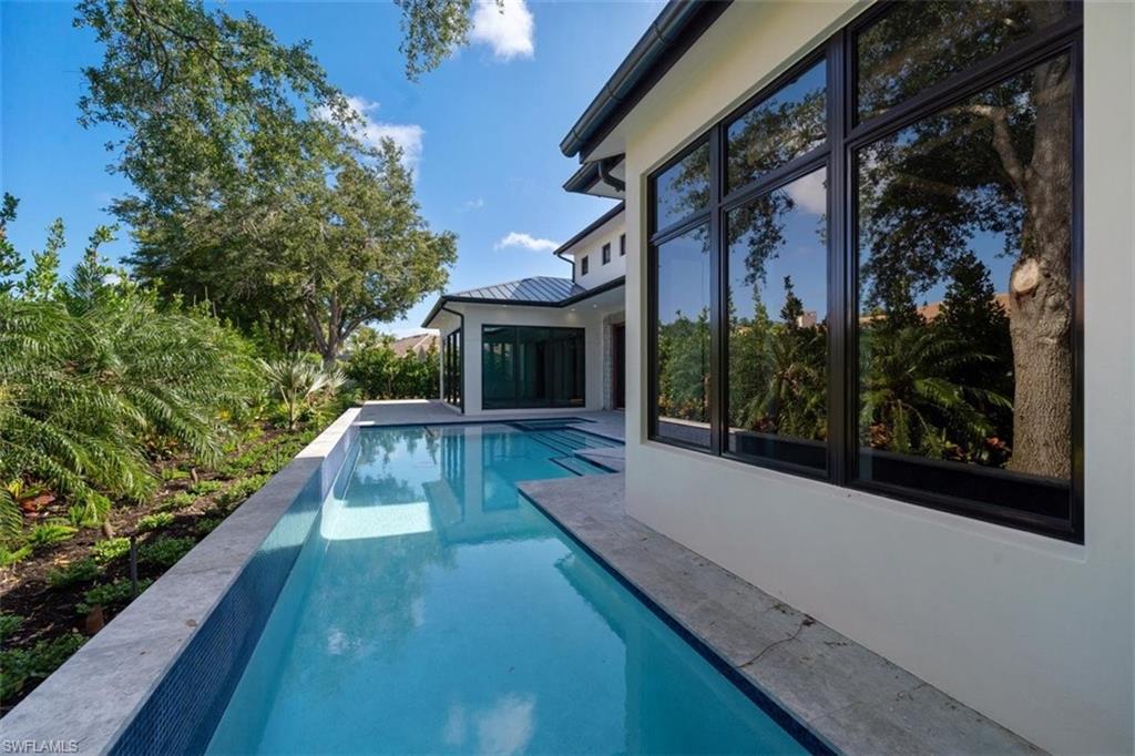 PELICAN BAY WOODS - Residential