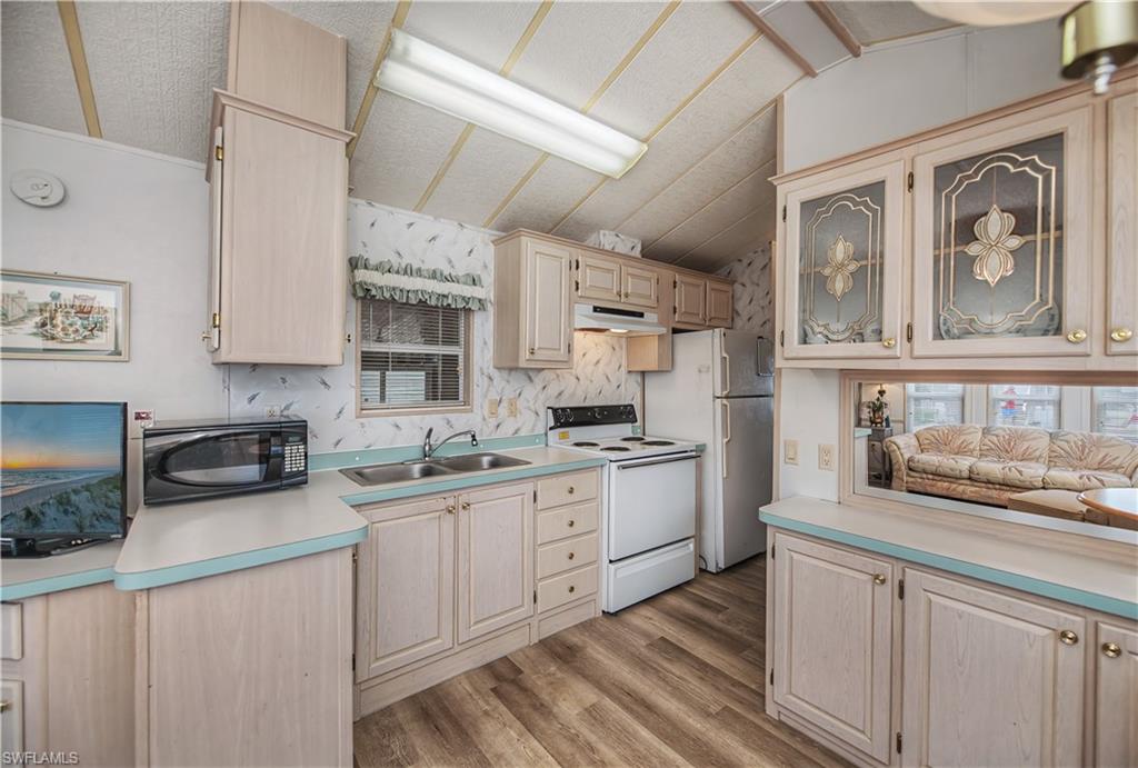 FOUNTAIN VIEW RV RESORT - Residential