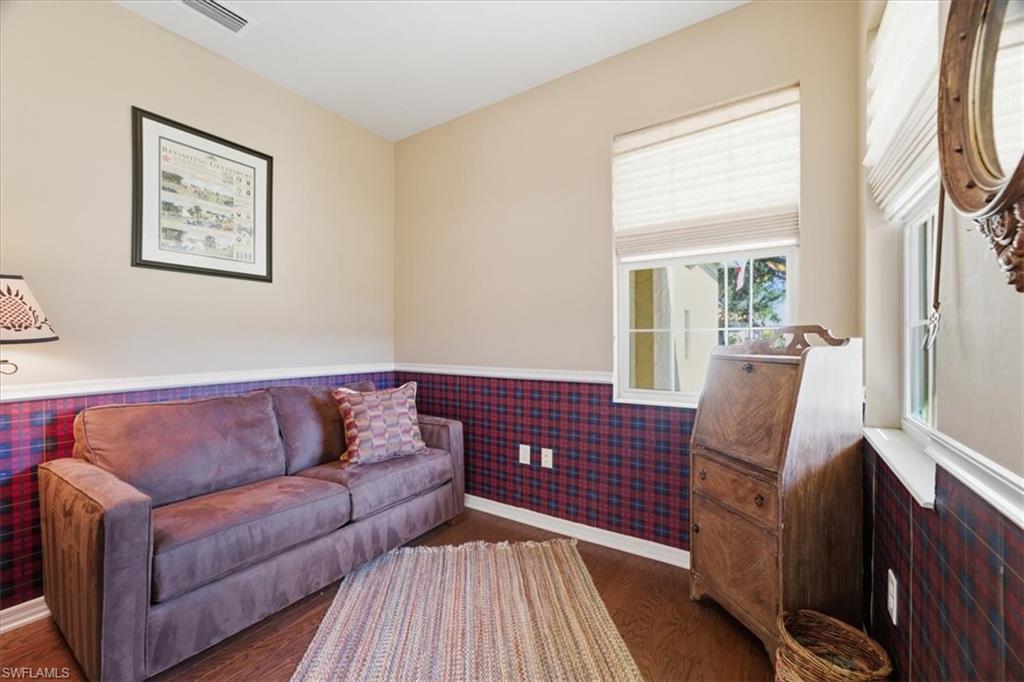 BELLERA WALK - Residential