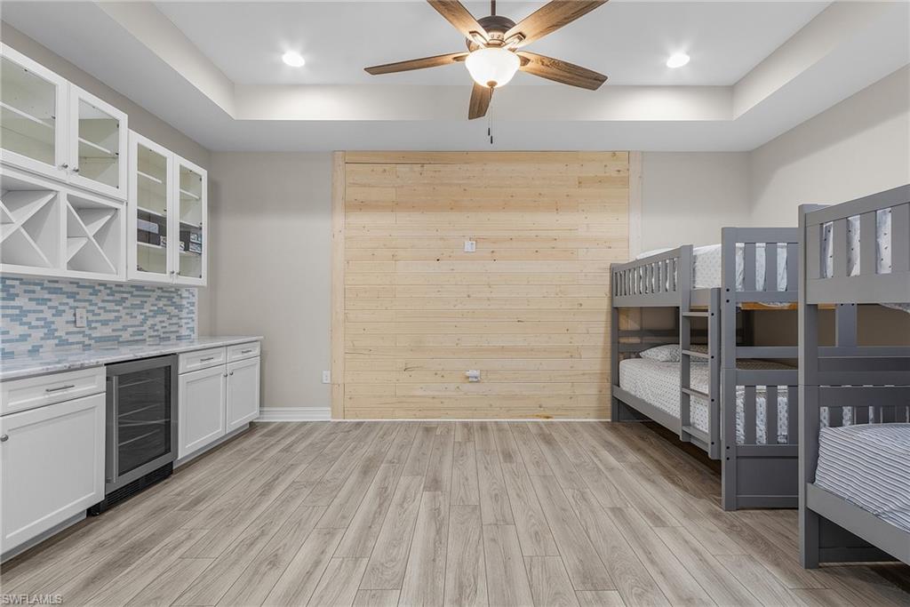 SUTTON CAY - Residential Lease