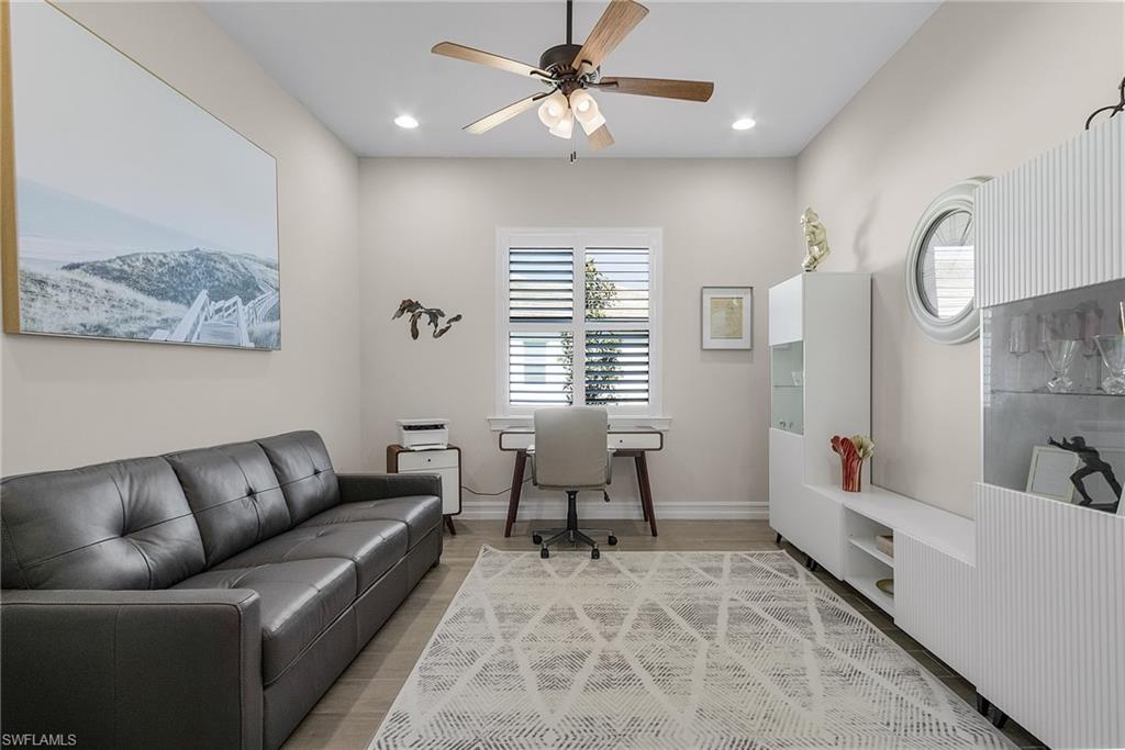 SUTTON CAY - Residential Lease