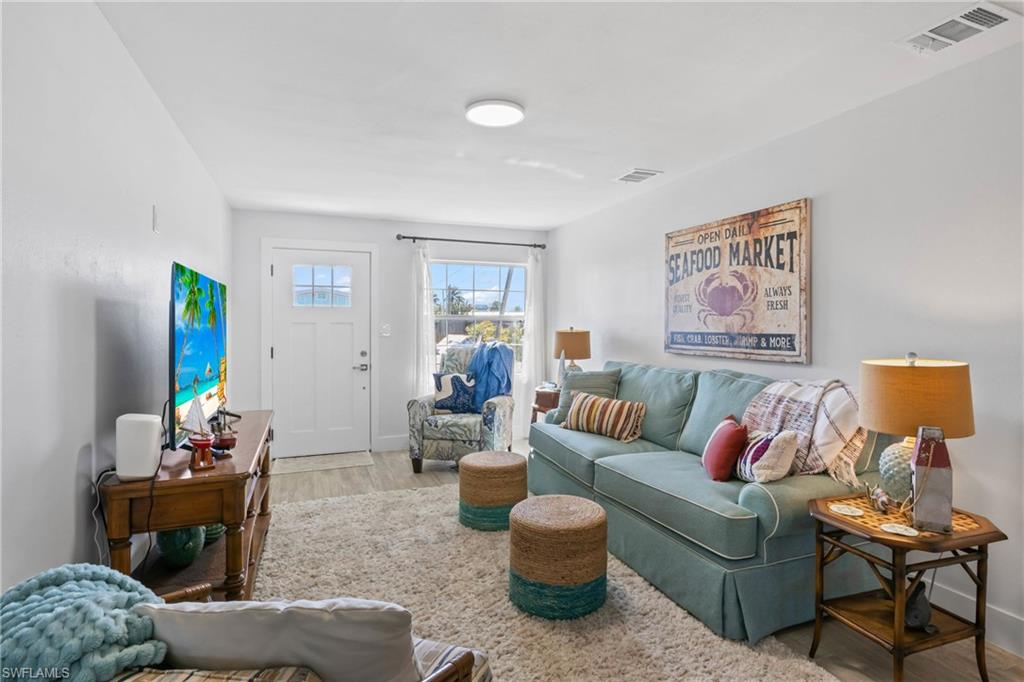 ISLAND HARBORS - Residential