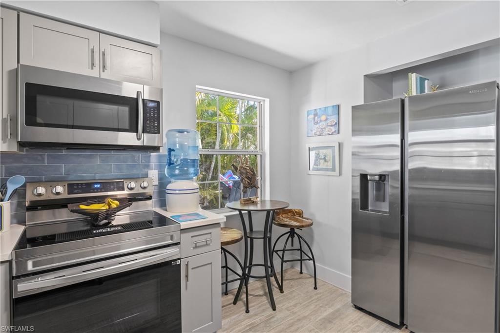 ISLAND HARBORS - Residential